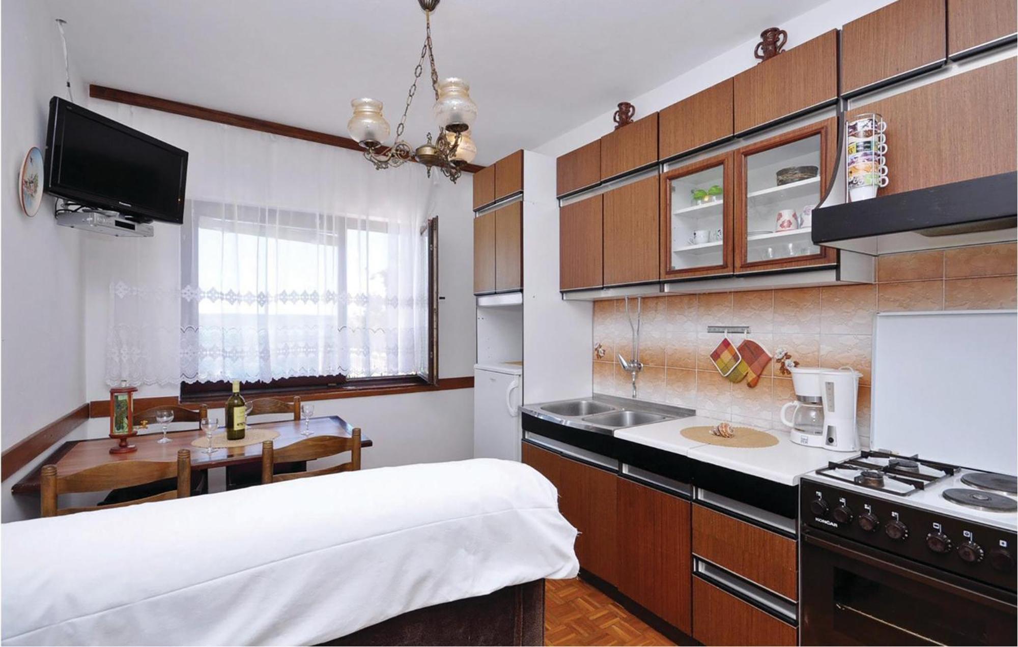 2 Bedroom Lovely Apartment In 斯塔利格拉德-帕克利尼卡 外观 照片